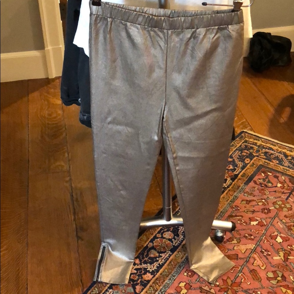 Shiny pants